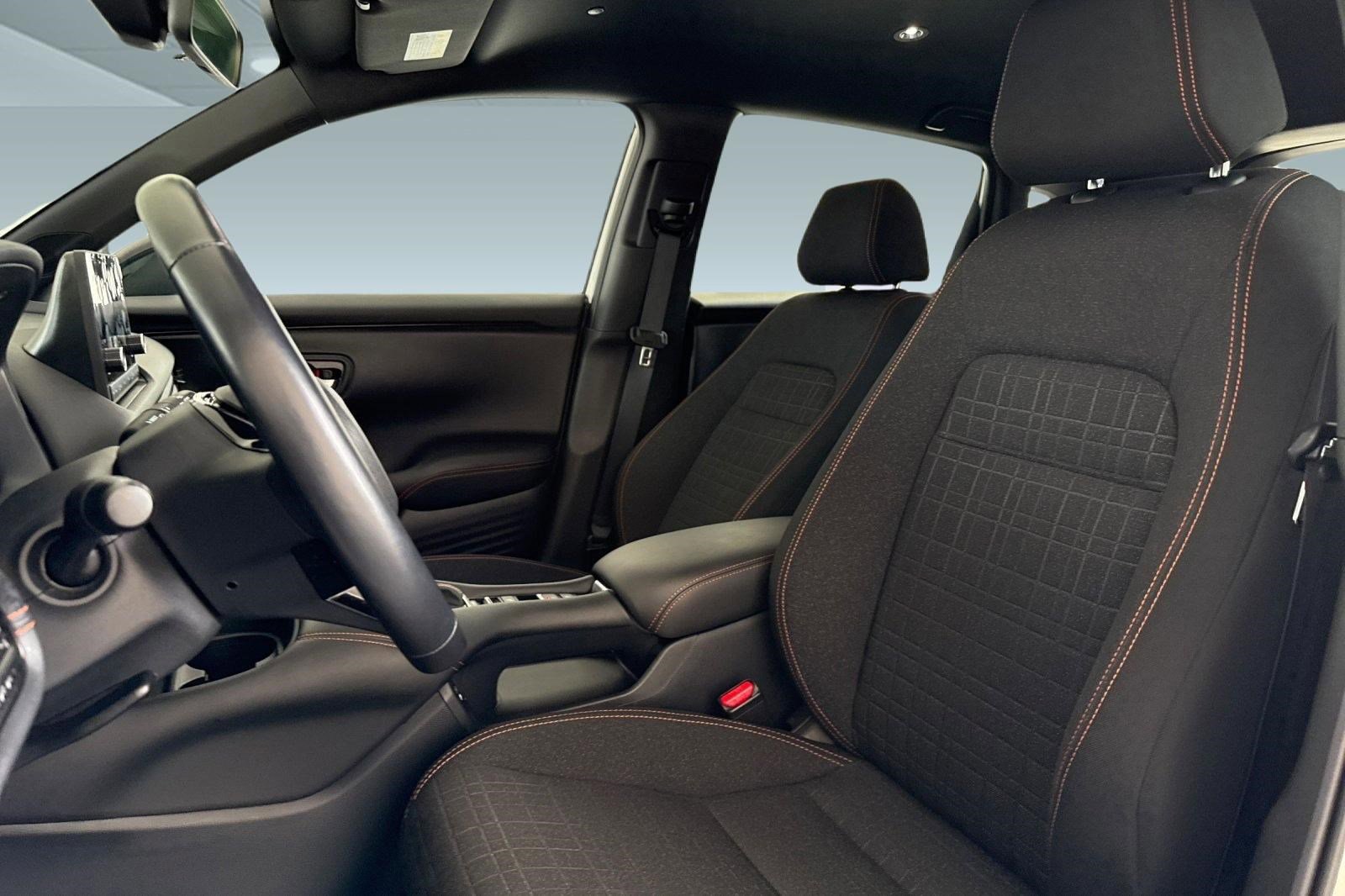 Certified 2025 Honda HR-V Sport image 5