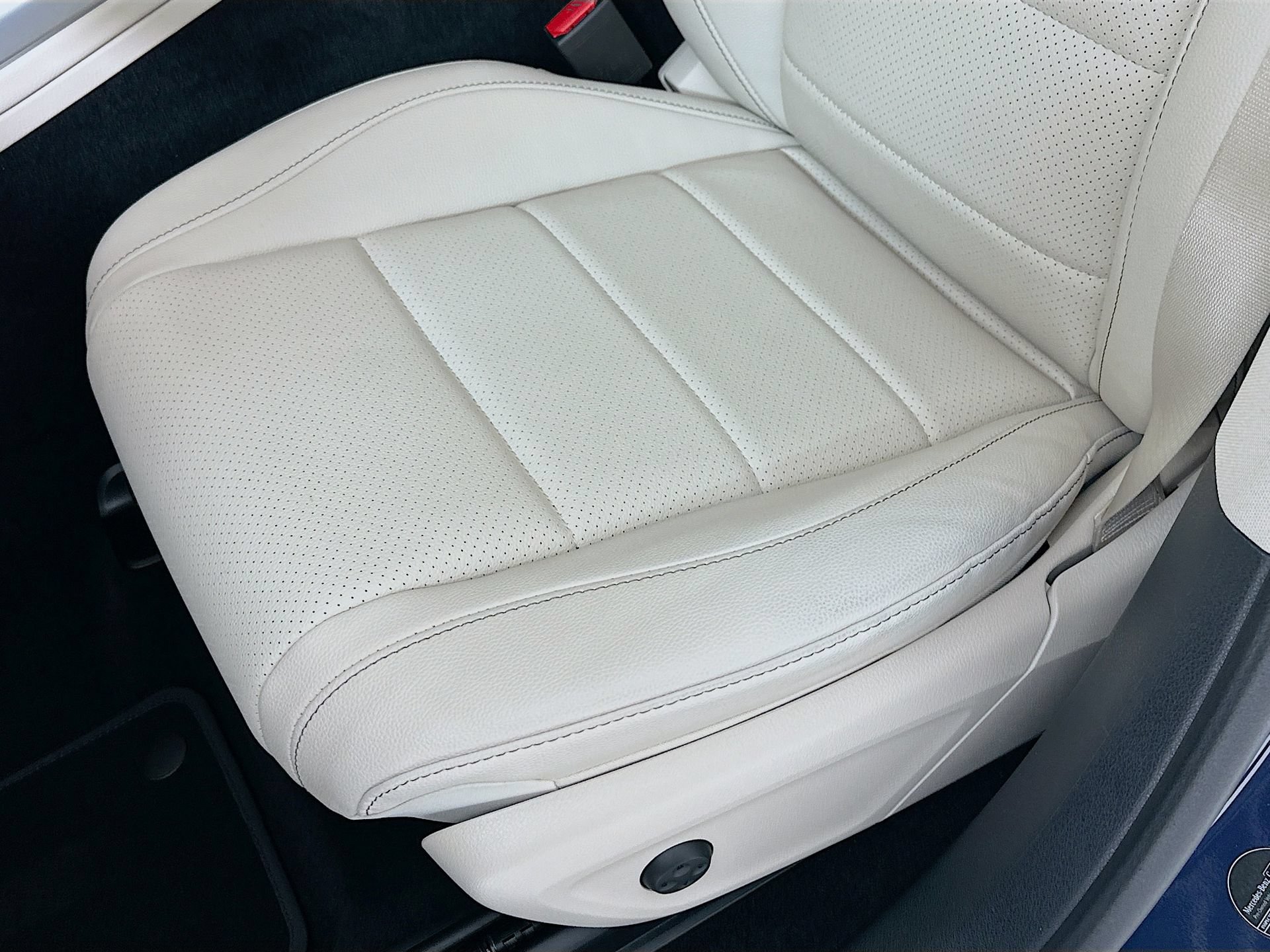 Used 2025 Mercedes-Benz GLS 450 4MATIC image 21