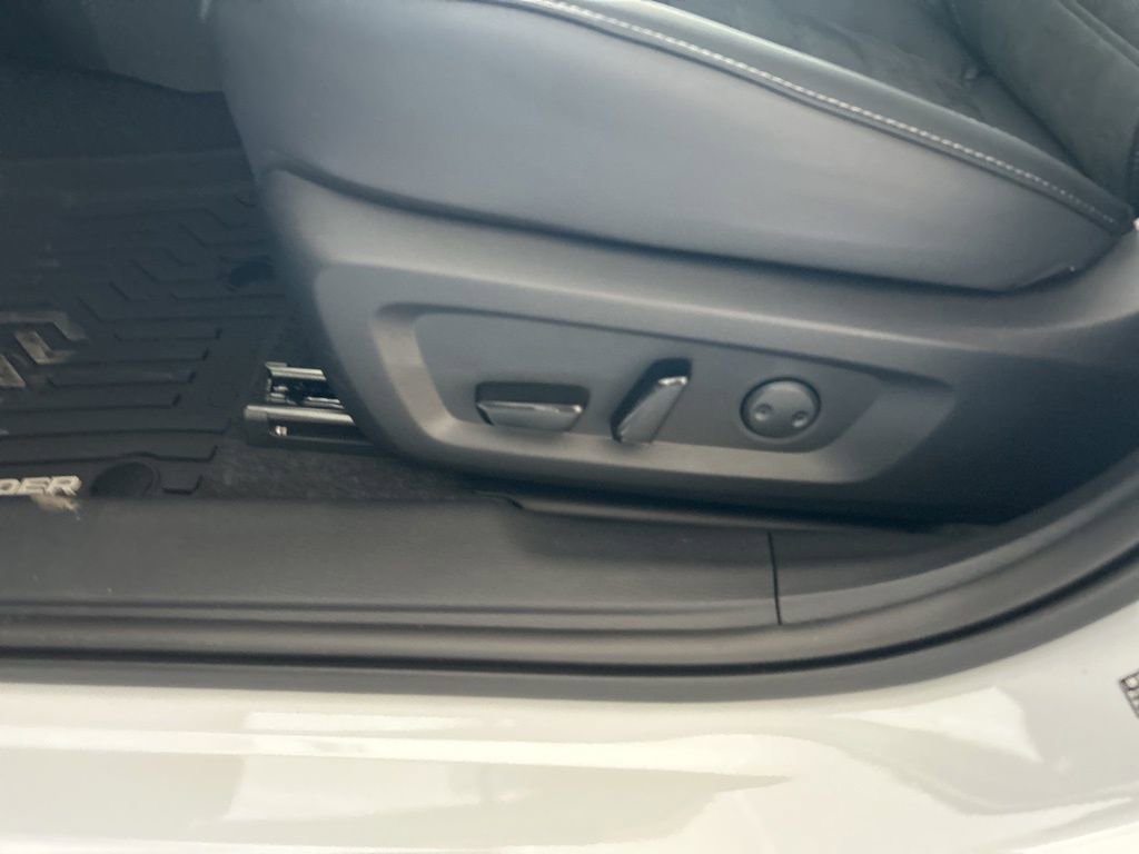 New 2026 Mitsubishi Outlander SE image 43