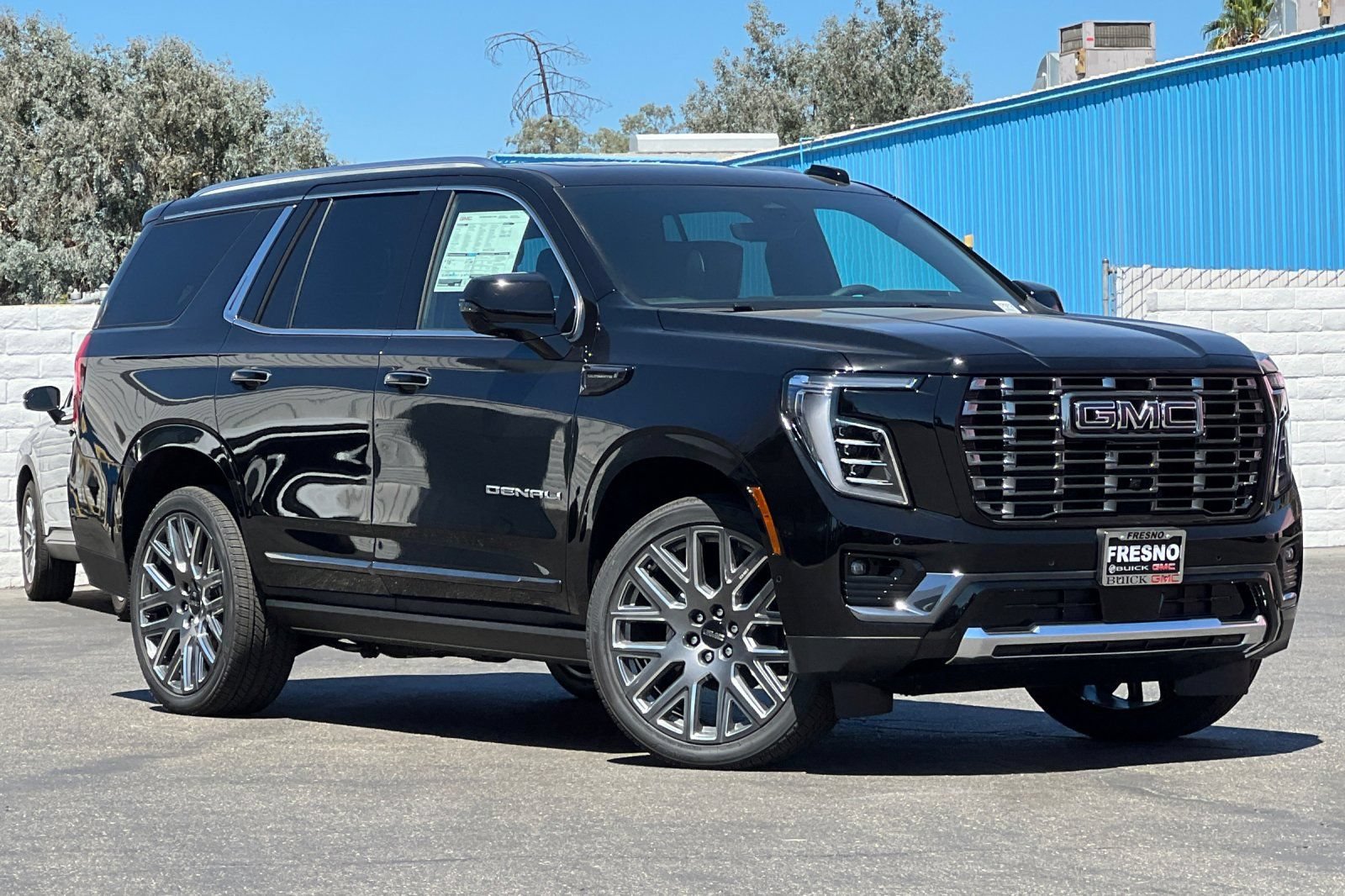 New 2026 GMC Yukon Denali Ultimate AWD/4WD image 2