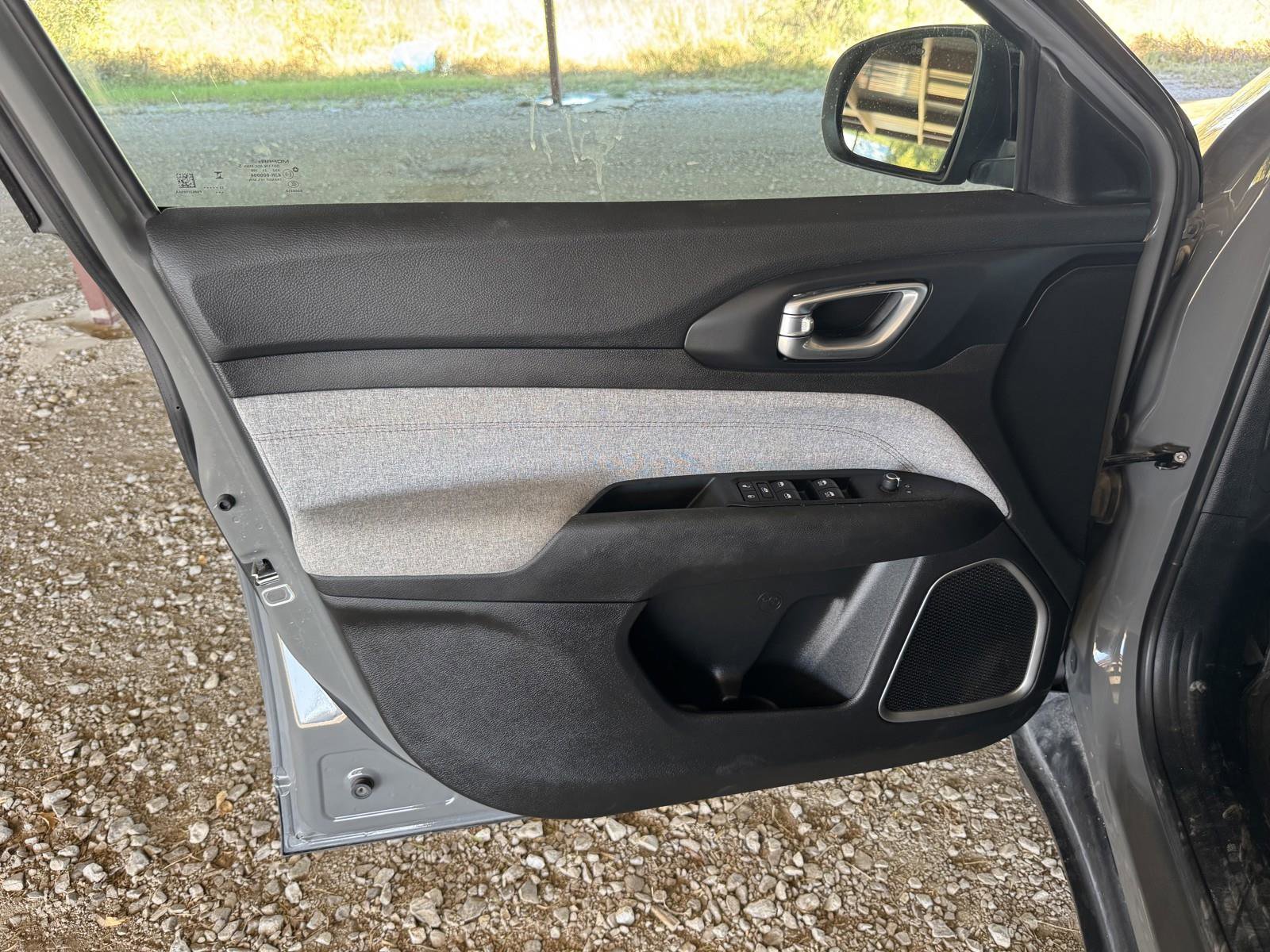 Used 2024 Jeep Compass Latitude image 20