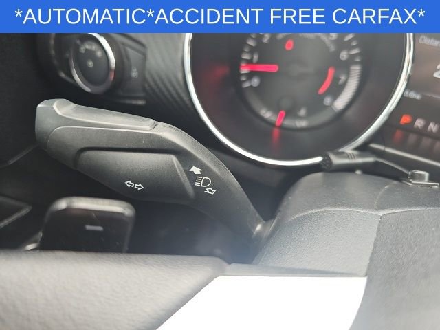 Used 2016 Ford Mustang Convertible image 40