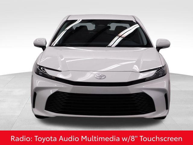 Used 2025 Toyota Camry LE image 3