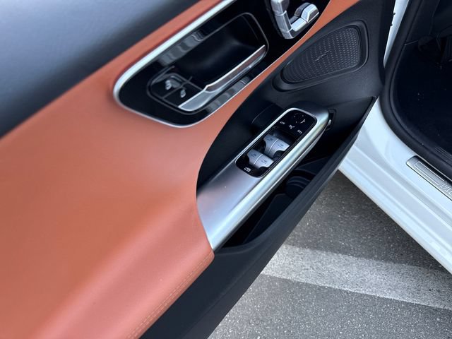Used 2025 Mercedes-Benz C 300 4MATIC Sedan image 11