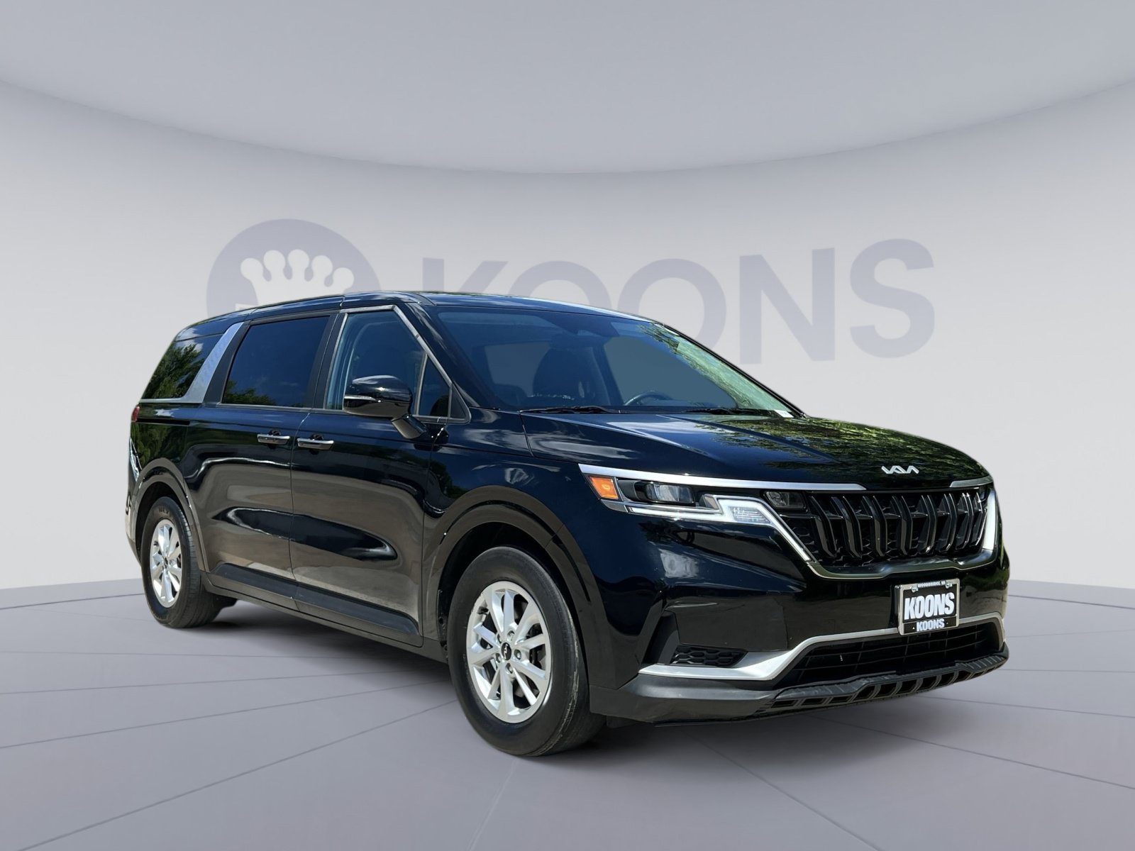 Used 2024 Kia Carnival LX FWD image 18
