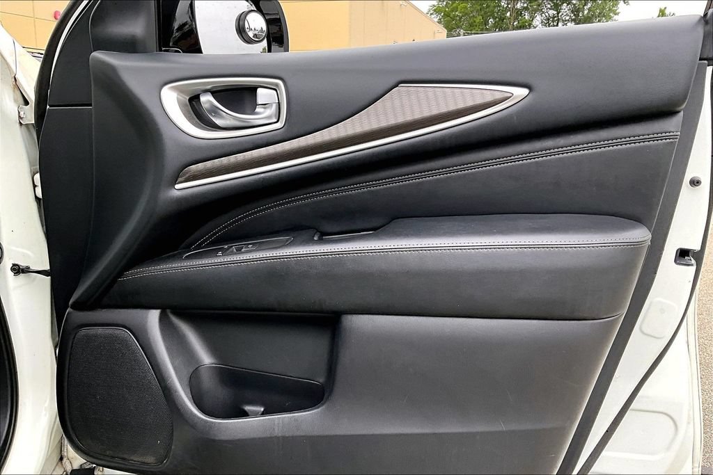 Used 2016 INFINITI QX60 Luxe w/ Premium Package AWD/4WD image 24