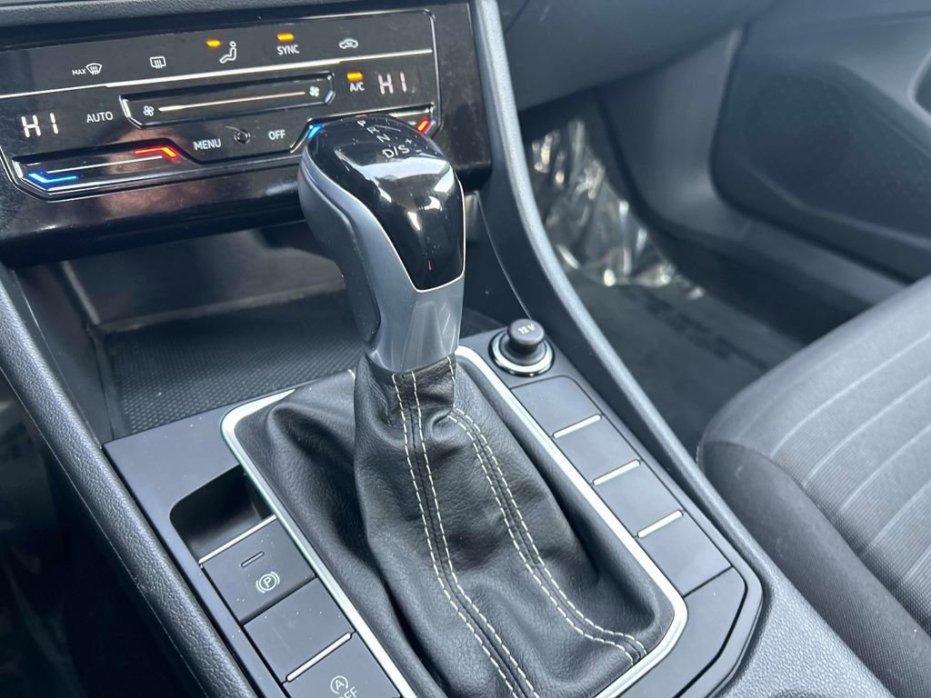 Used 2025 Volkswagen Jetta S image 31