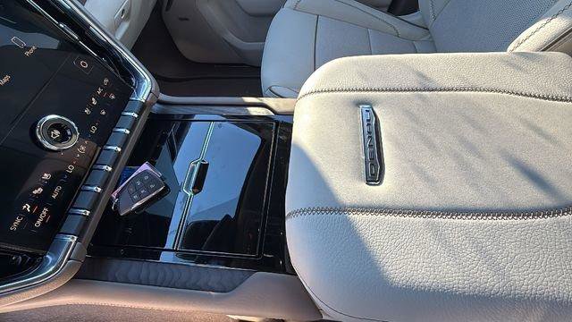 New 2026 GMC Yukon XL Denali w/ LPO, Illumination Package image 13