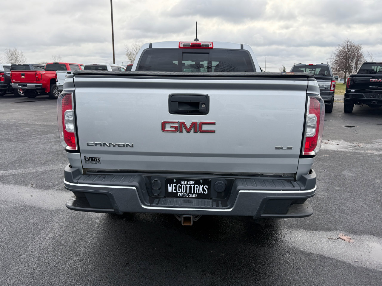 Used 2017 GMC Canyon SLE w/ SLE Convenience Package image 6