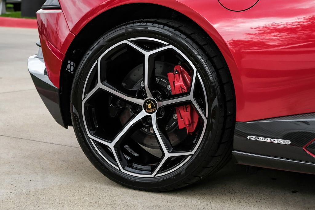 Used 2023 Lamborghini Huracan EVO image 50