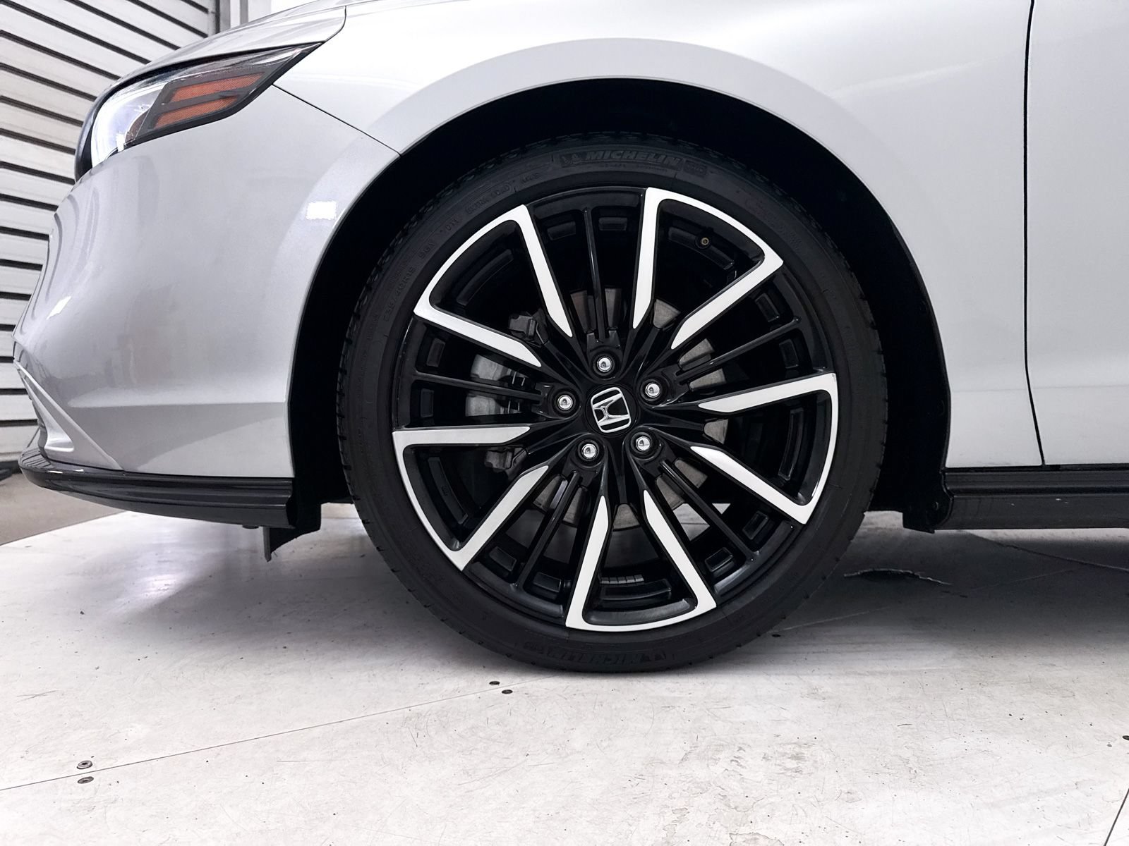 Used 2025 Honda Accord Touring image 16