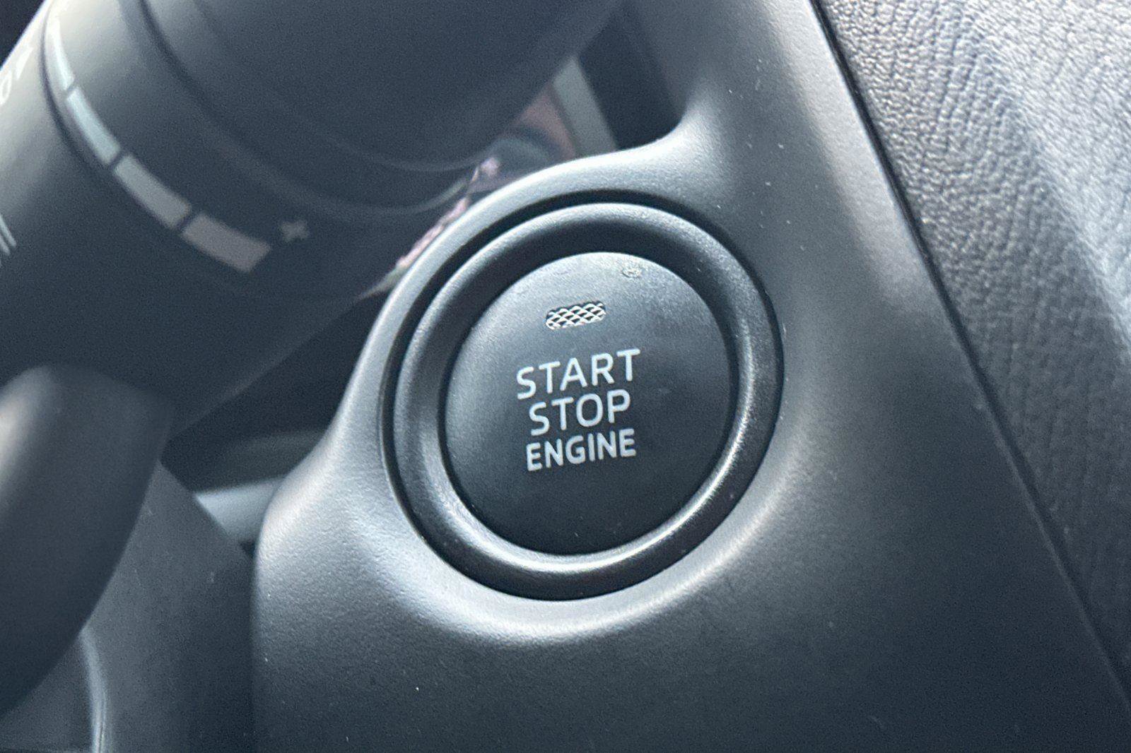 Used 2017 MAZDA MAZDA3 Touring w/ Popular Equipment Package image 21