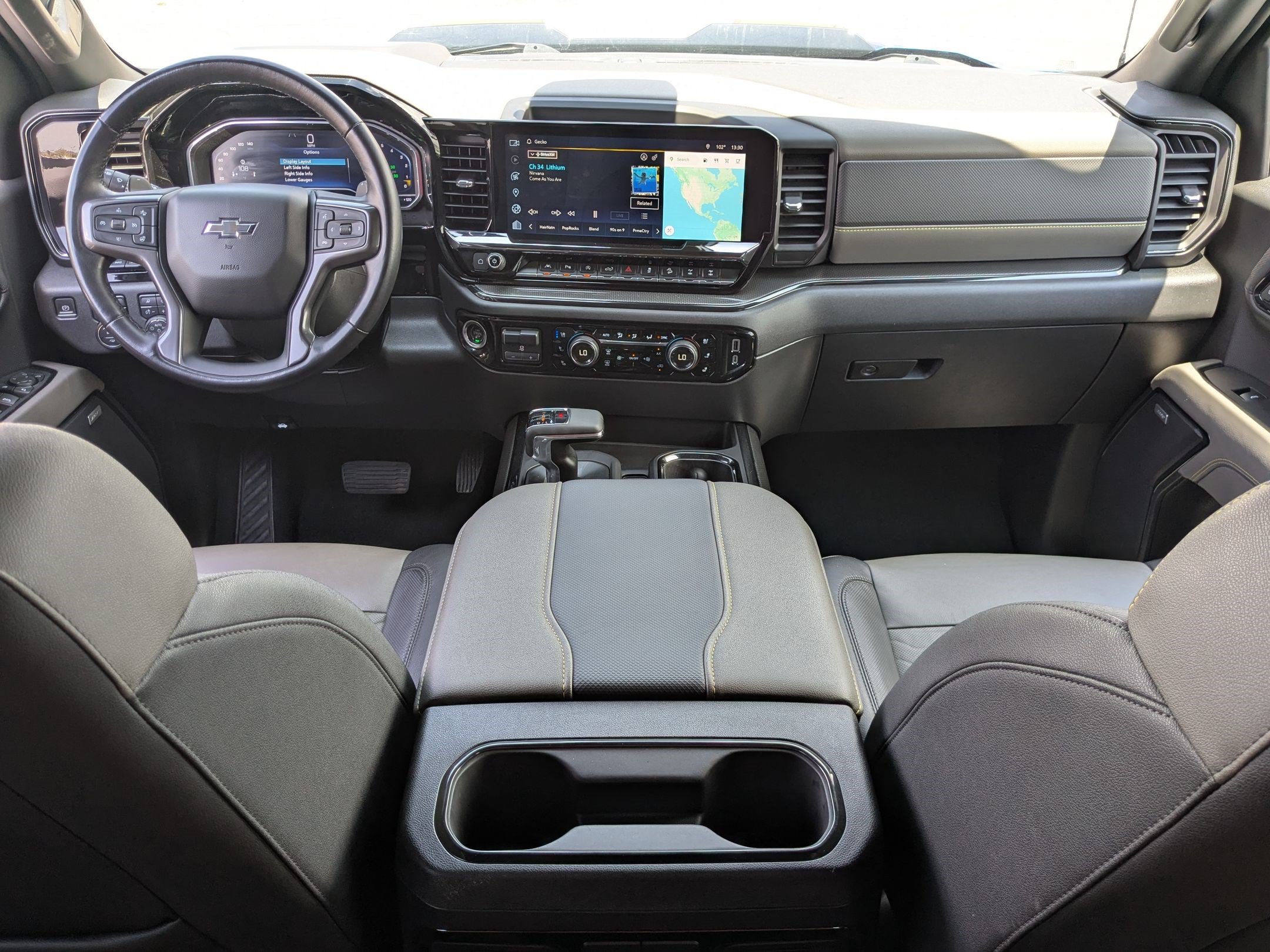 Used 2023 Chevrolet Silverado 1500 ZR2 w/ Technology Package AWD/4WD image 34