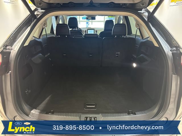 Used 2023 Ford Edge Titanium w/ Class II Trailer Tow Package AWD/4WD image 22