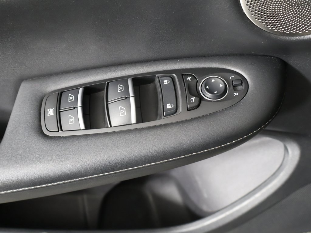 Used 2023 INFINITI QX50 Luxe image 35