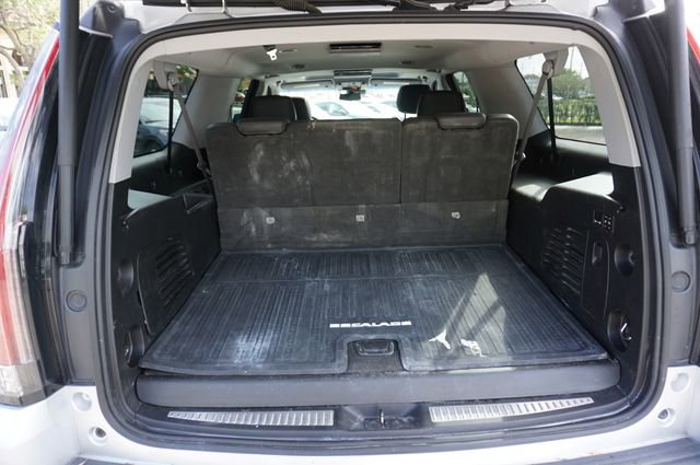 Used 2019 Cadillac Escalade ESV Luxury image 20