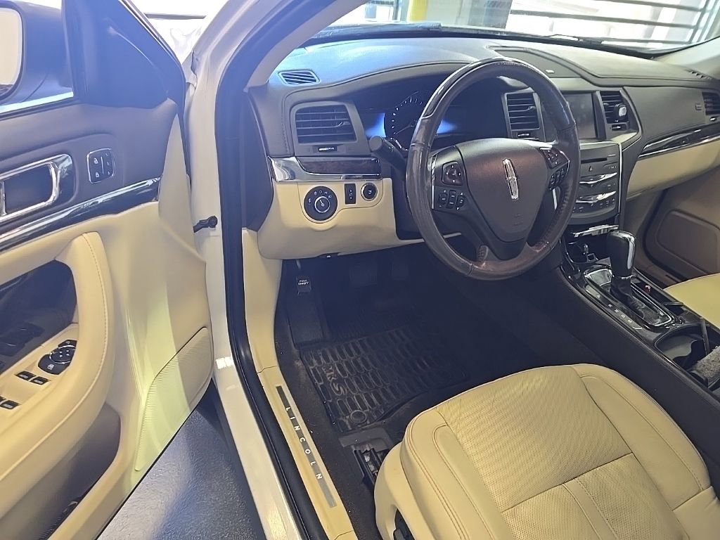 Used 2014 Lincoln MKS AWD w/ Equipment Group 101A image 6