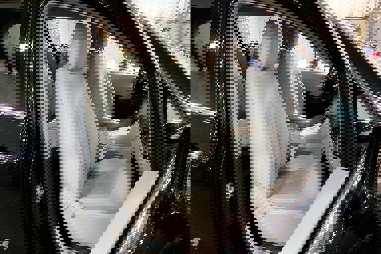 Used 2019 Chrysler Pacifica Touring Plus w/ Cold Weather Group image 8