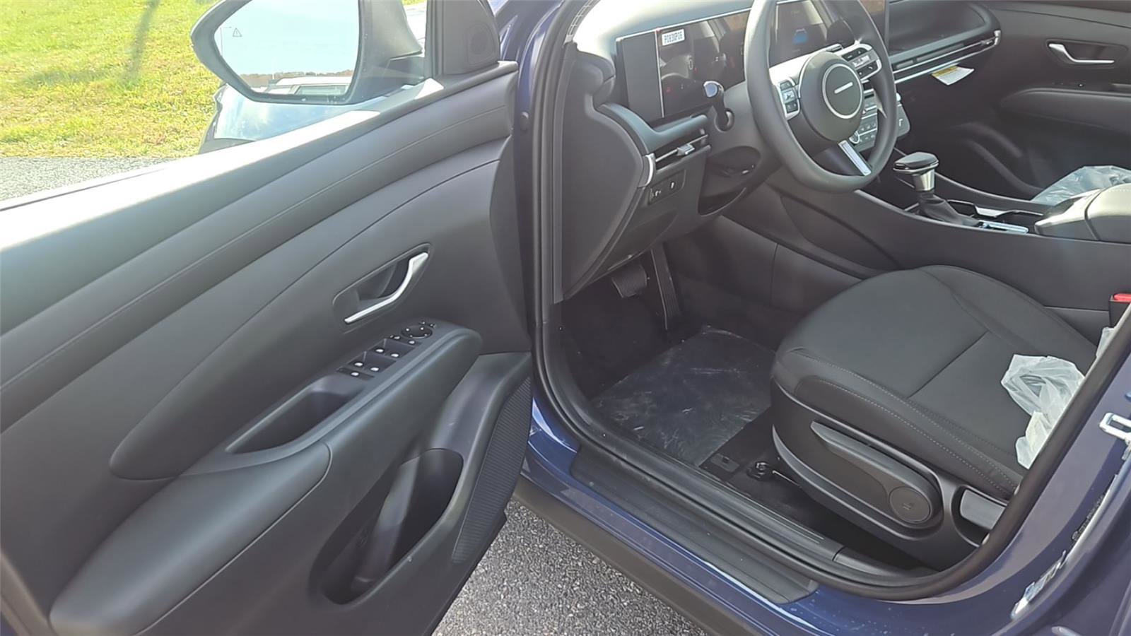 New 2026 Hyundai Tucson SE AWD/4WD image 9