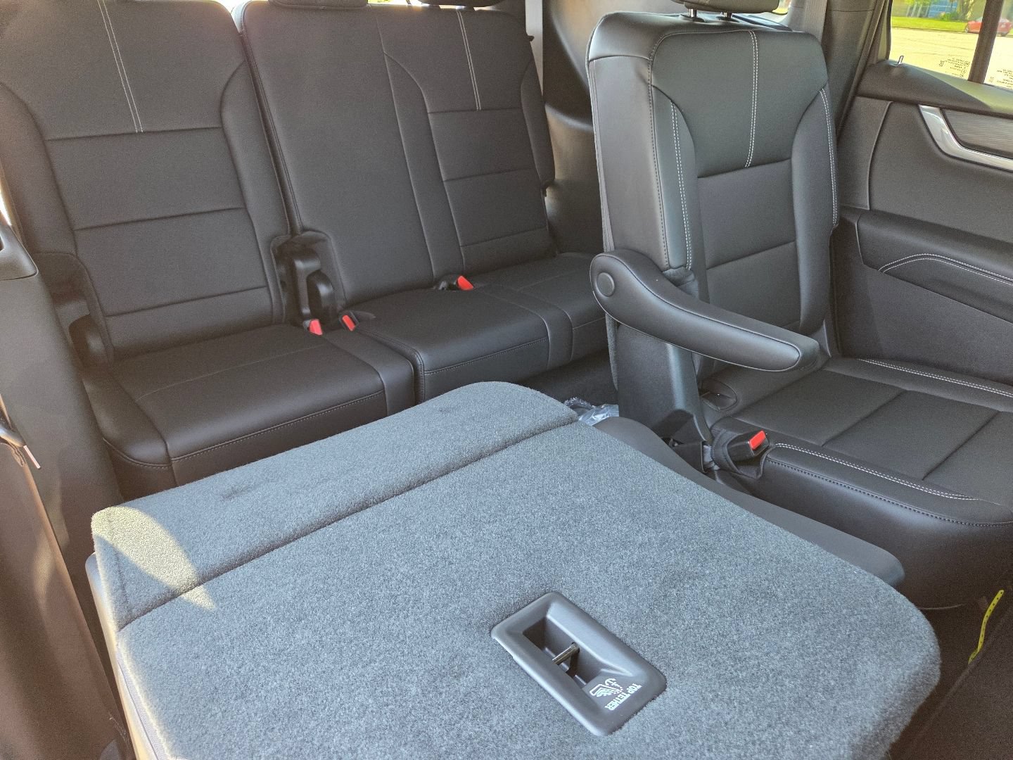New 2026 GMC Acadia Elevation w/ Black Edition FWD image 23