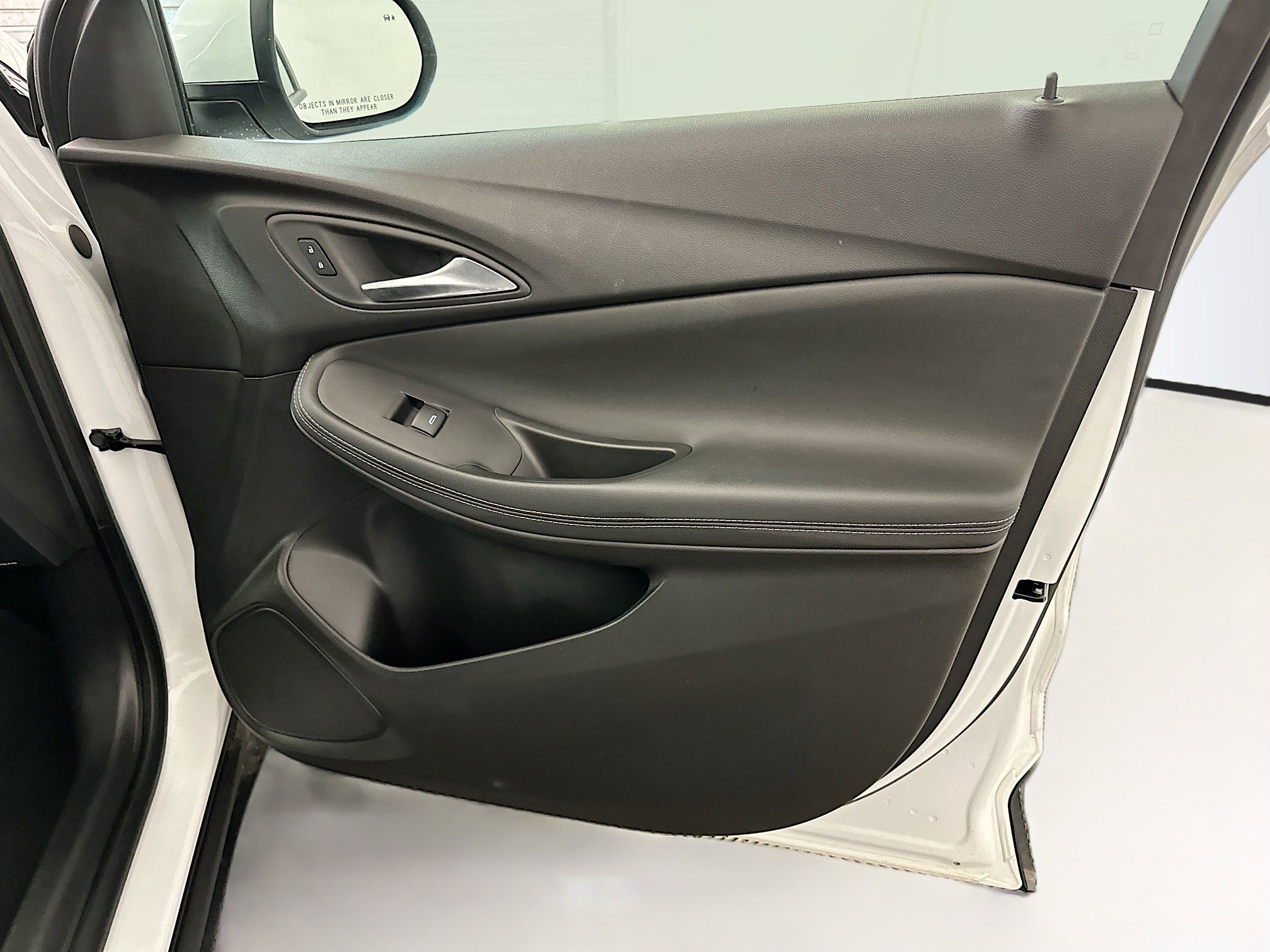 Used 2025 Buick Encore GX Preferred image 33