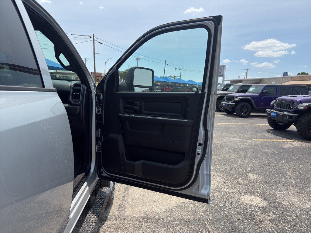 New 2026 RAM 2500 Tradesman AWD/4WD image 14