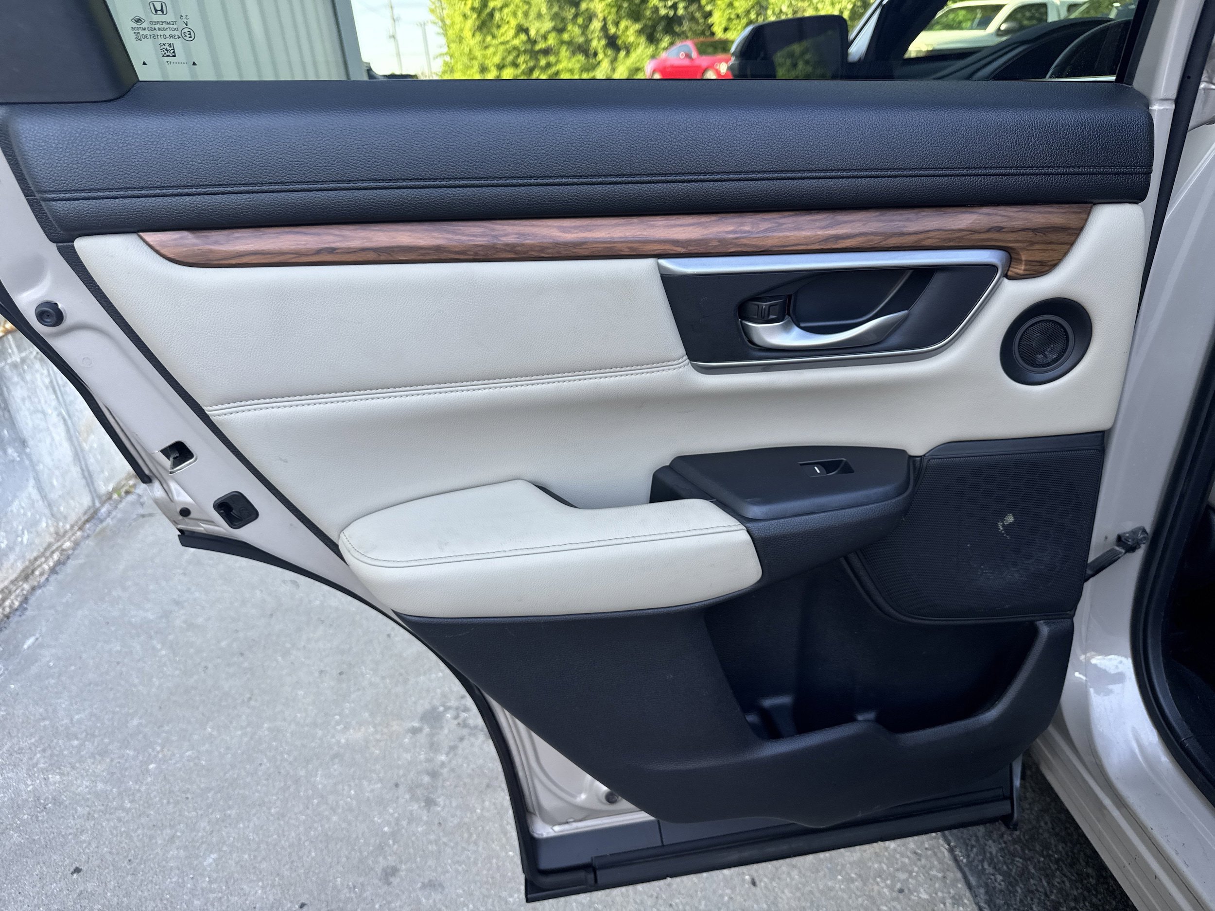 Used 2017 Honda CR-V EX-L image 11