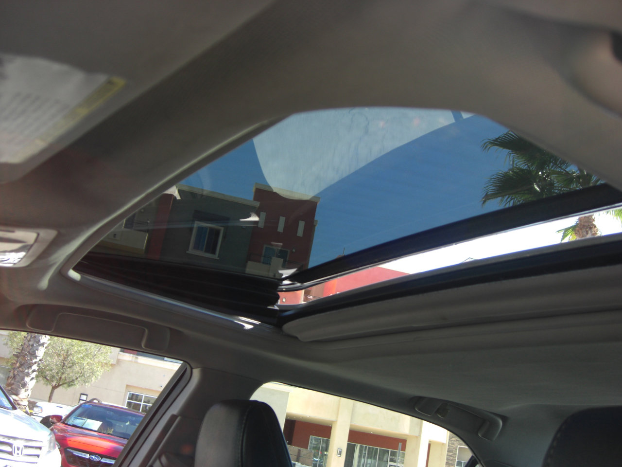 Used 2013 Toyota Camry SE w/ Leather Pkg image 8