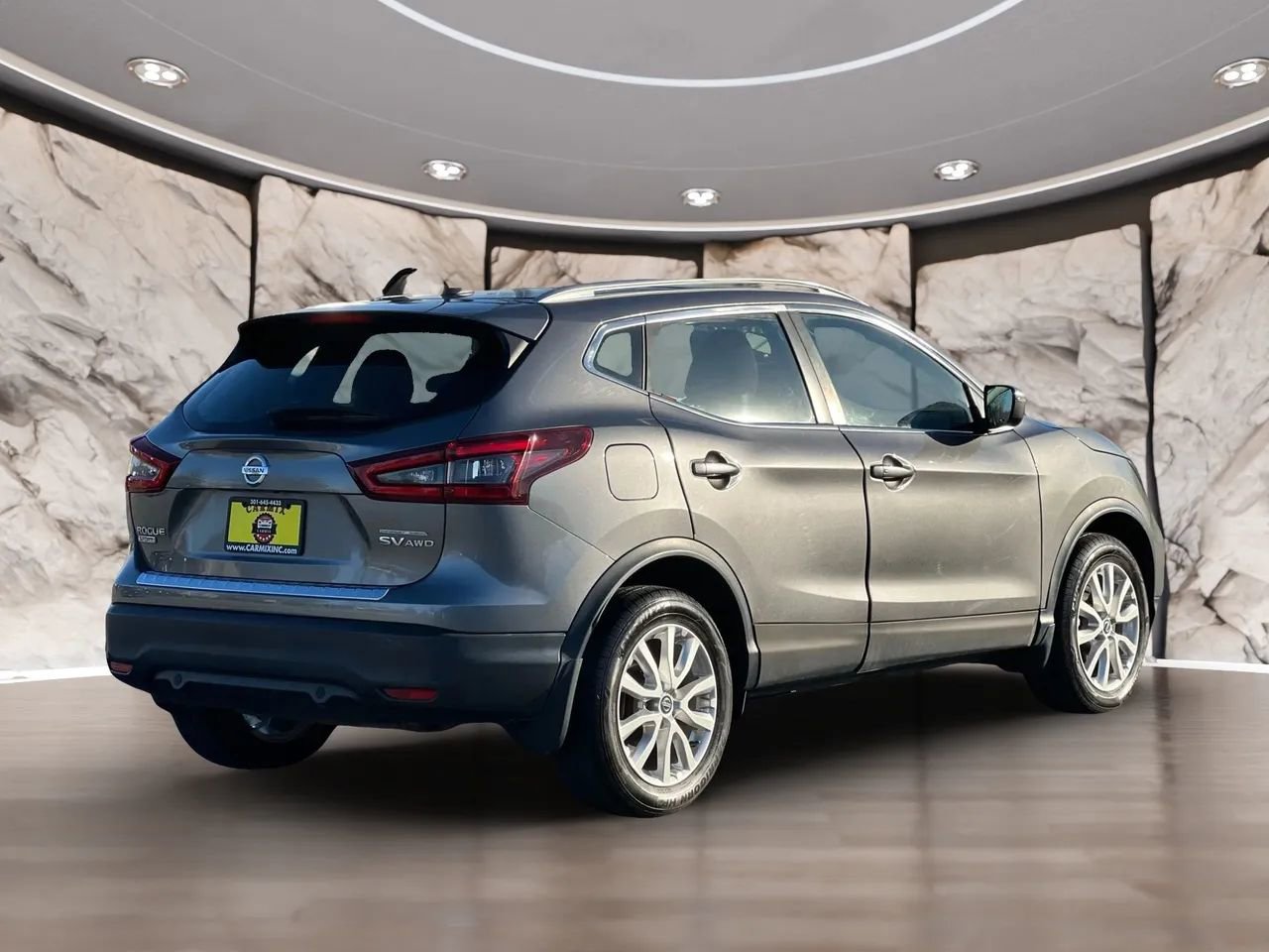 Used 2020 Nissan Rogue Sport SV image 5