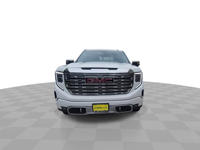 Used 2024 GMC Sierra 1500 Denali w/ Denali Reserve Package AWD/4WD image 3