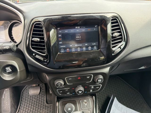 Used 2020 Jeep Compass Latitude image 26