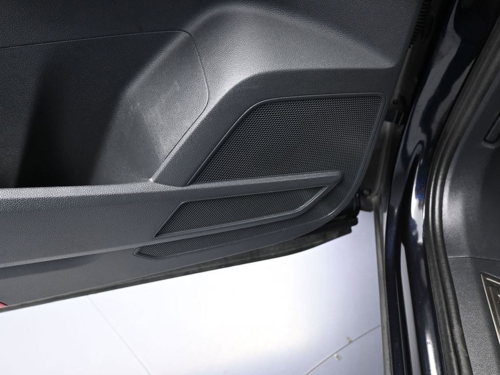 Used 2022 Volkswagen Atlas SE w/ Black Wheel Package image 15