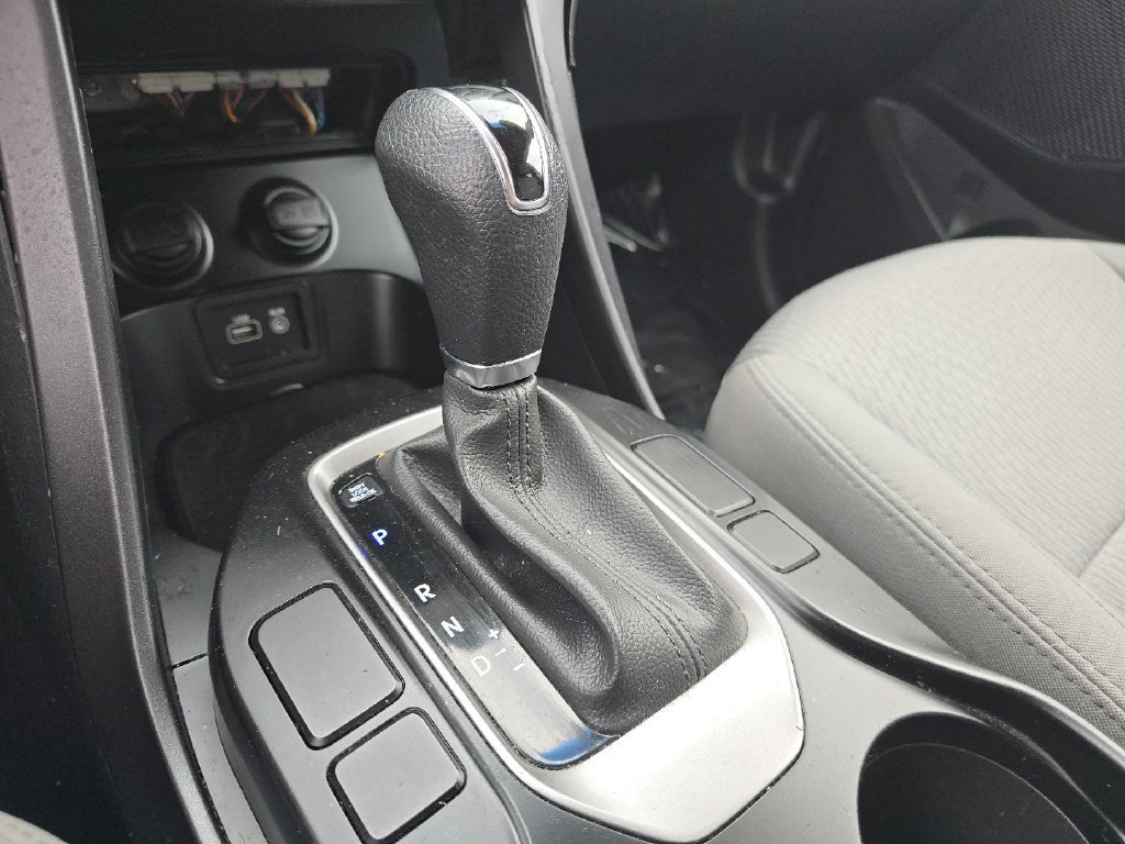 Used 2018 Hyundai Santa Fe Sport FWD image 28