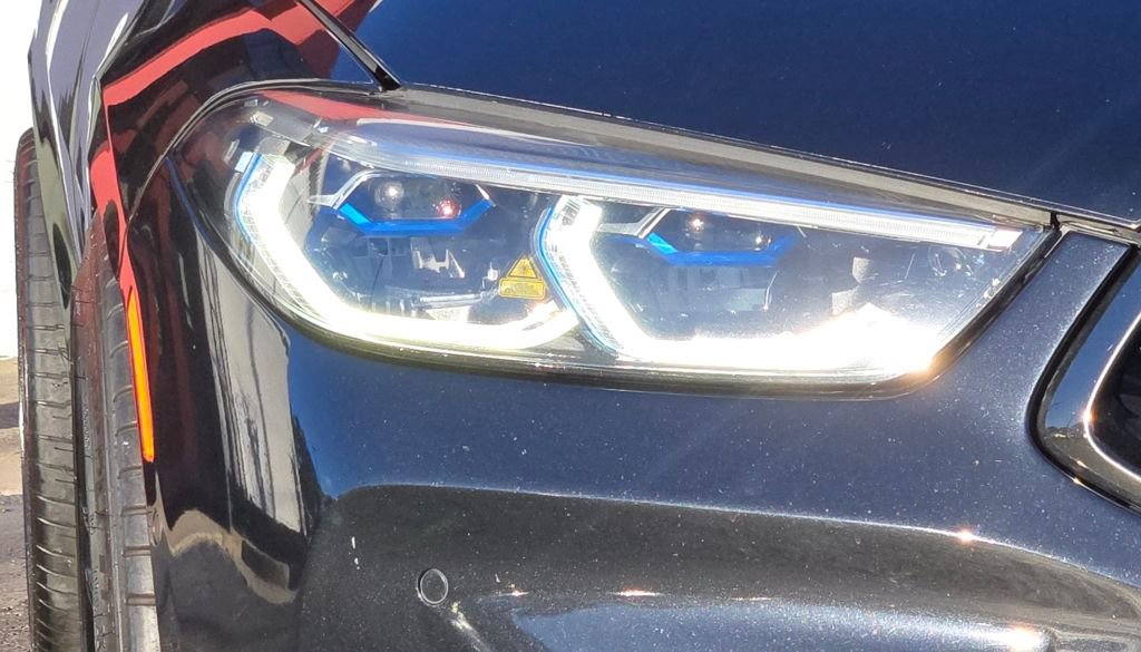 Used 2019 BMW M850i xDrive M850i xDrive w/ Comfort Seating Package image 14