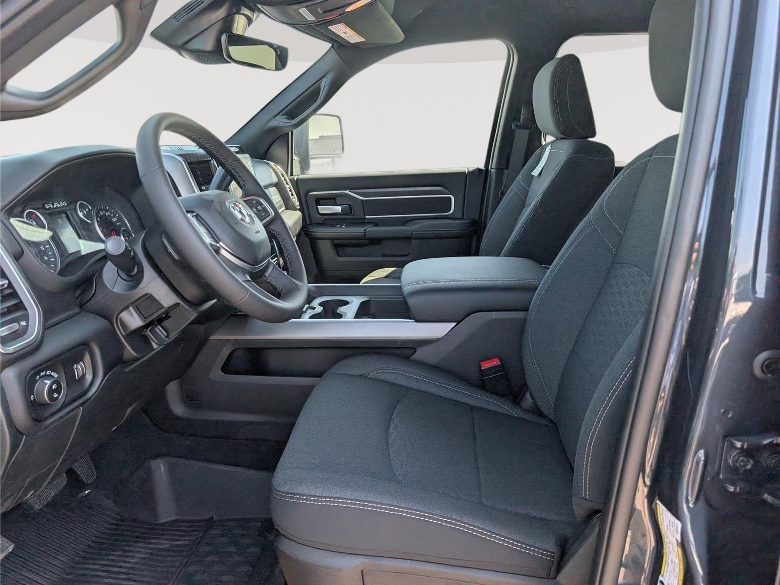 New 2026 RAM 3500 Big Horn AWD/4WD image 10