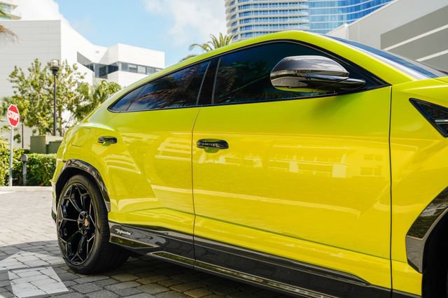 Used 2023 Lamborghini Urus Performante image 36