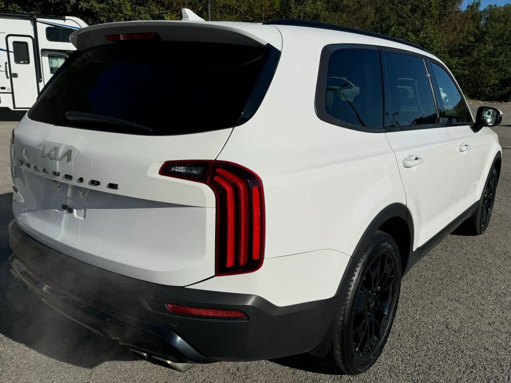 Used 2022 Kia Telluride SX w/ Nightfall Edition Package image 7