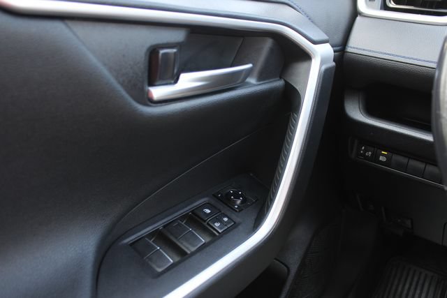 Used 2019 Toyota RAV4 XSE w/ Carpet Mat Package AWD/4WD image 14