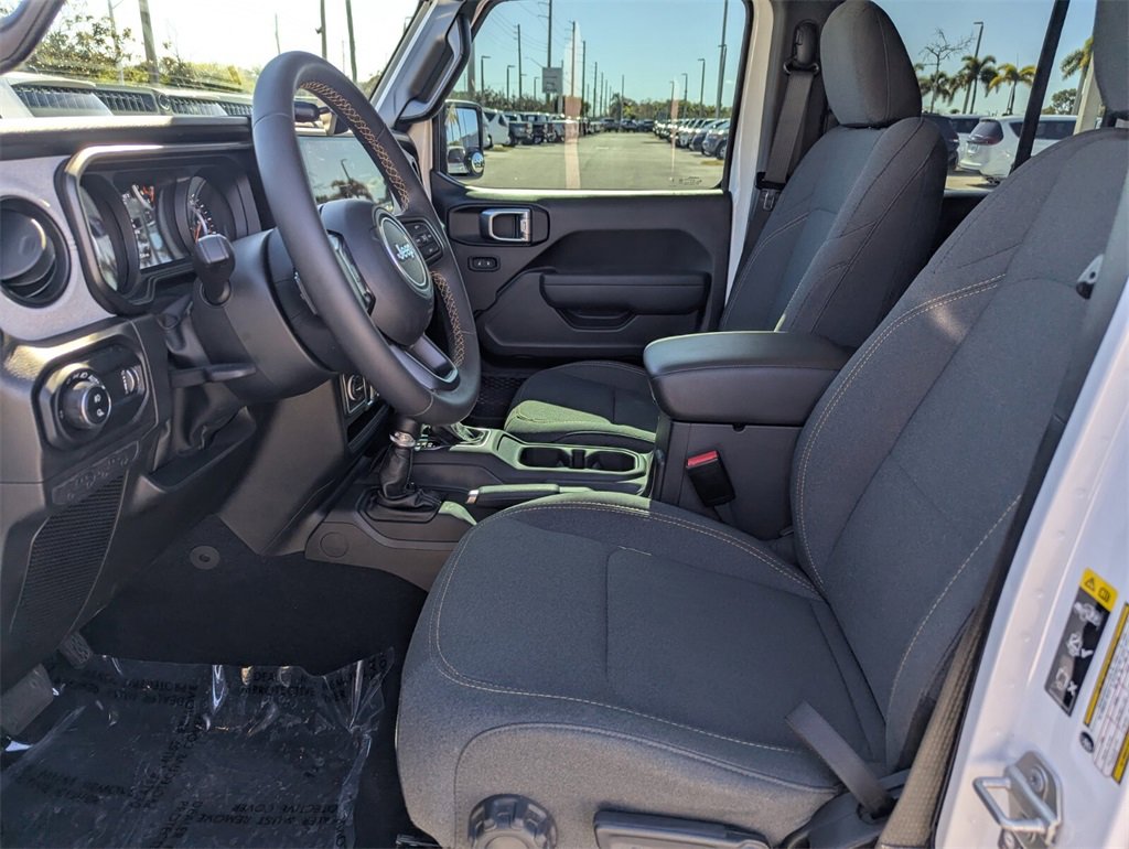 Used 2024 Jeep Gladiator Sport image 21