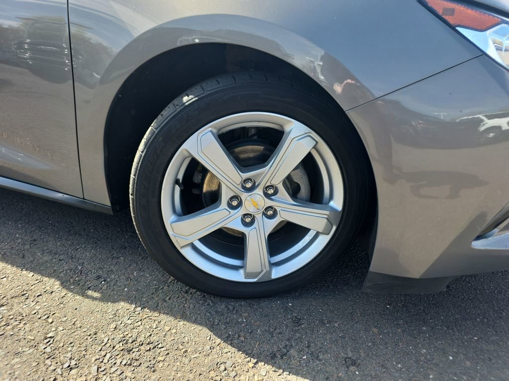 Used 2017 Chevrolet Volt LT w/ Comfort Package image 11