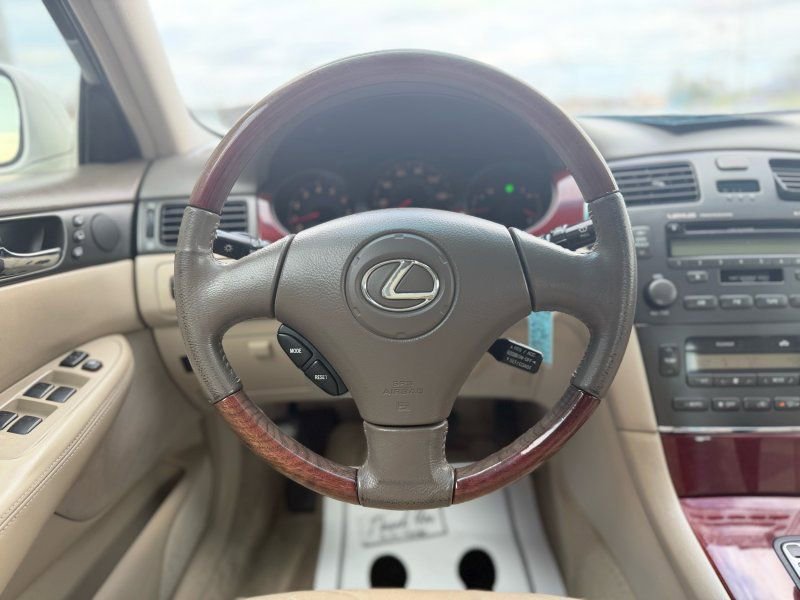 Used 2002 Lexus ES 330 image 10
