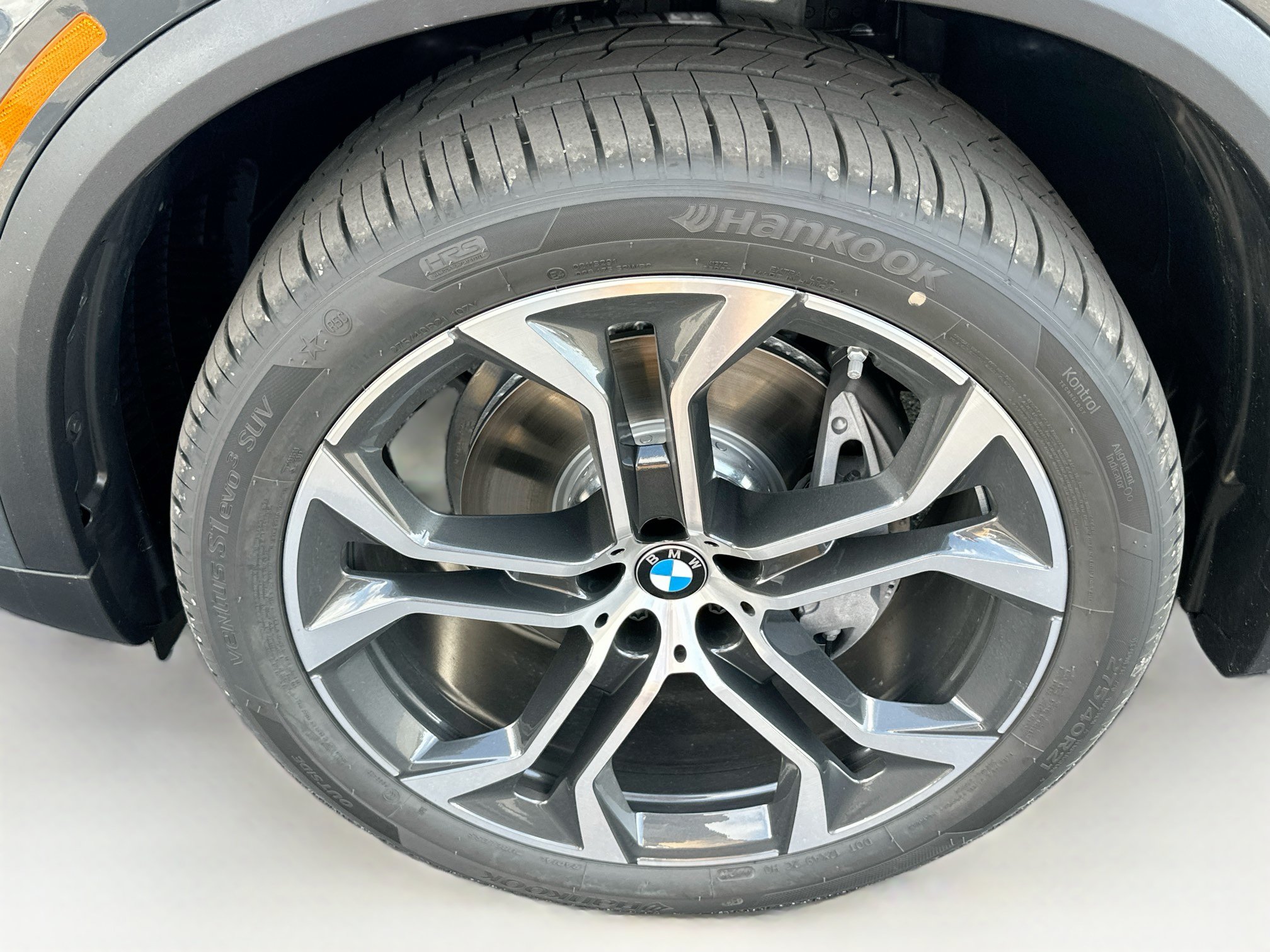 New 2026 BMW X5 xDrive40i w/ Premium Package AWD/4WD image 26