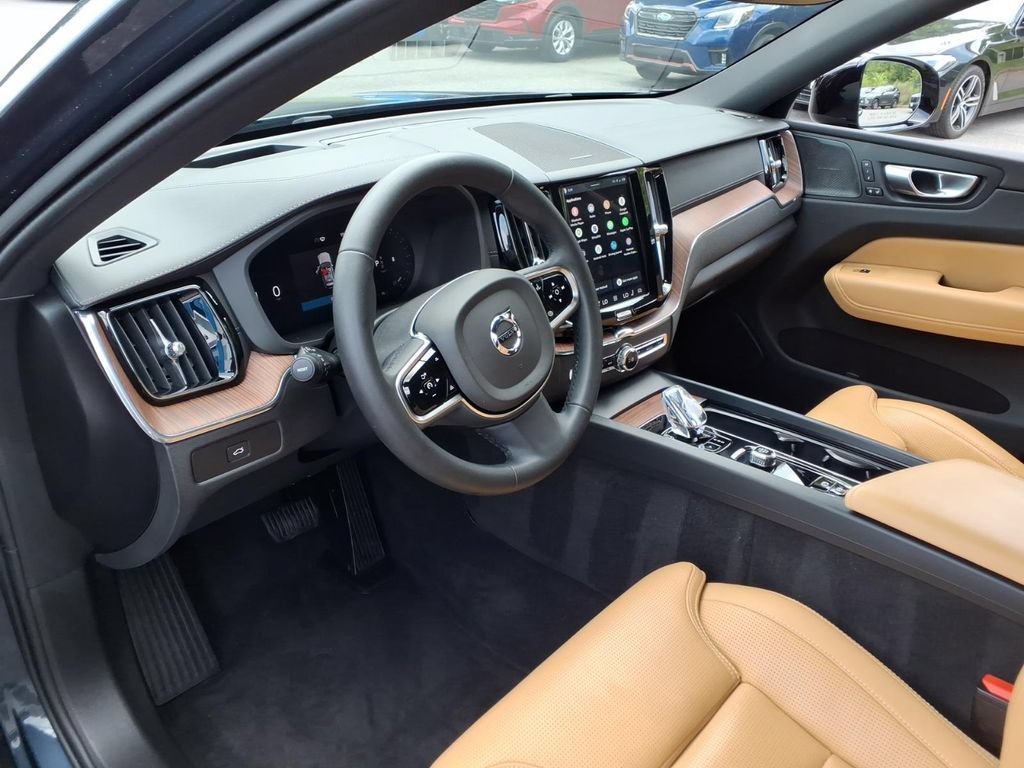 Used 2024 Volvo XC60 B5 Ultimate w/ Protection Package Premier AWD/4WD image 13