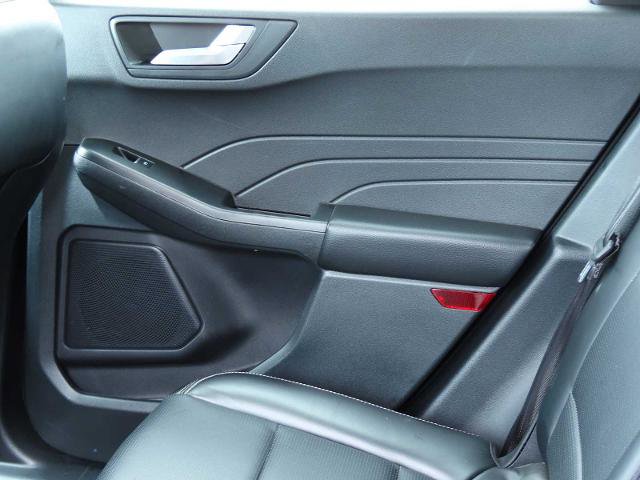 Certified 2025 Ford Escape Platinum image 12
