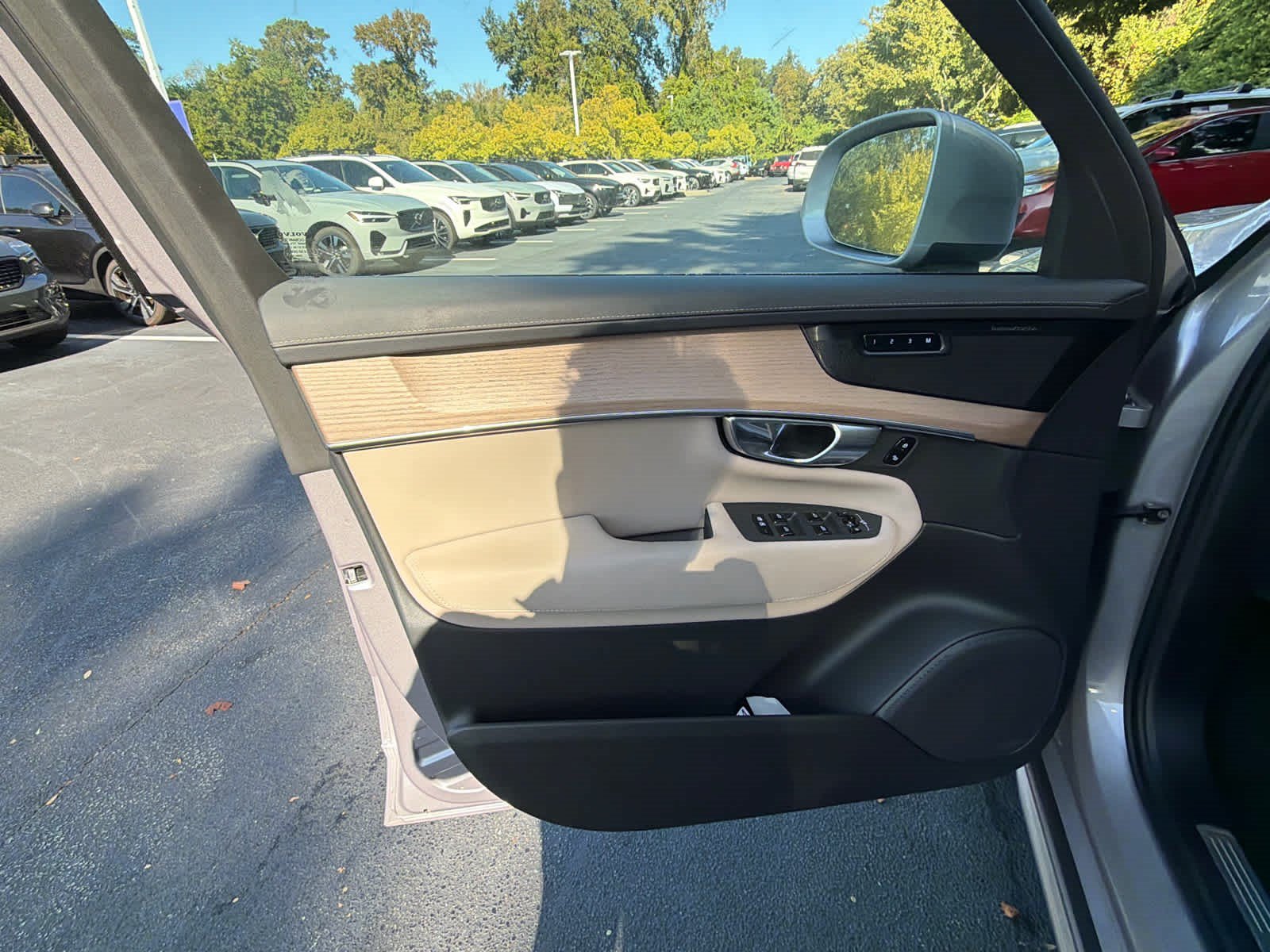Used 2026 Volvo XC90 B6 Plus AWD/4WD image 22
