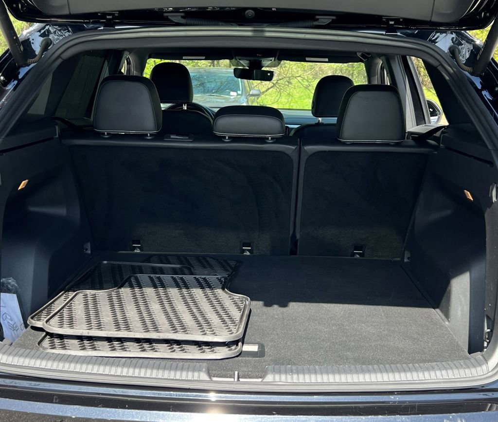 Used 2023 Volkswagen Atlas Cross Sport SEL Premium R-Line image 15