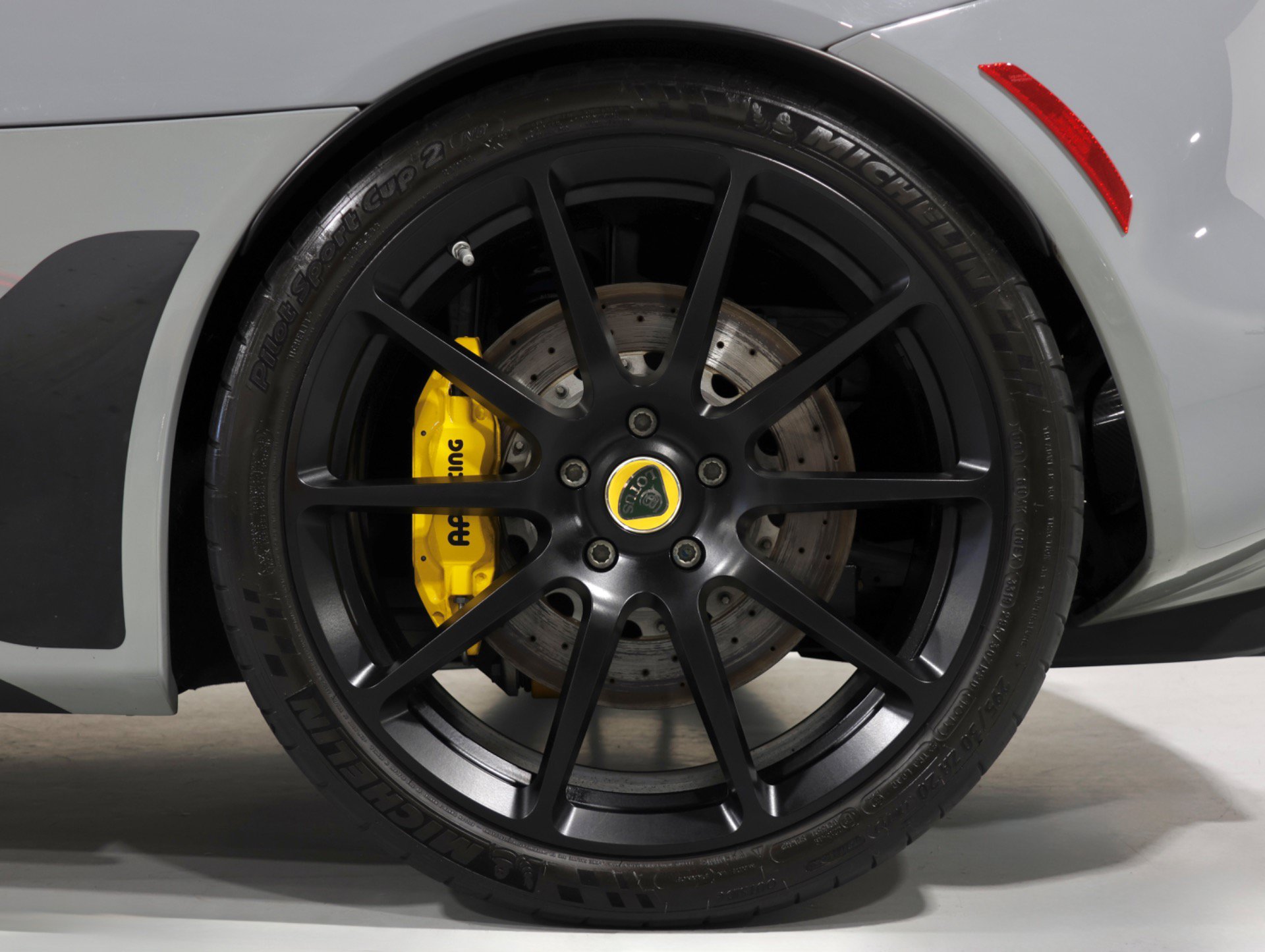 Used 2020 Lotus Evora RWD image 31