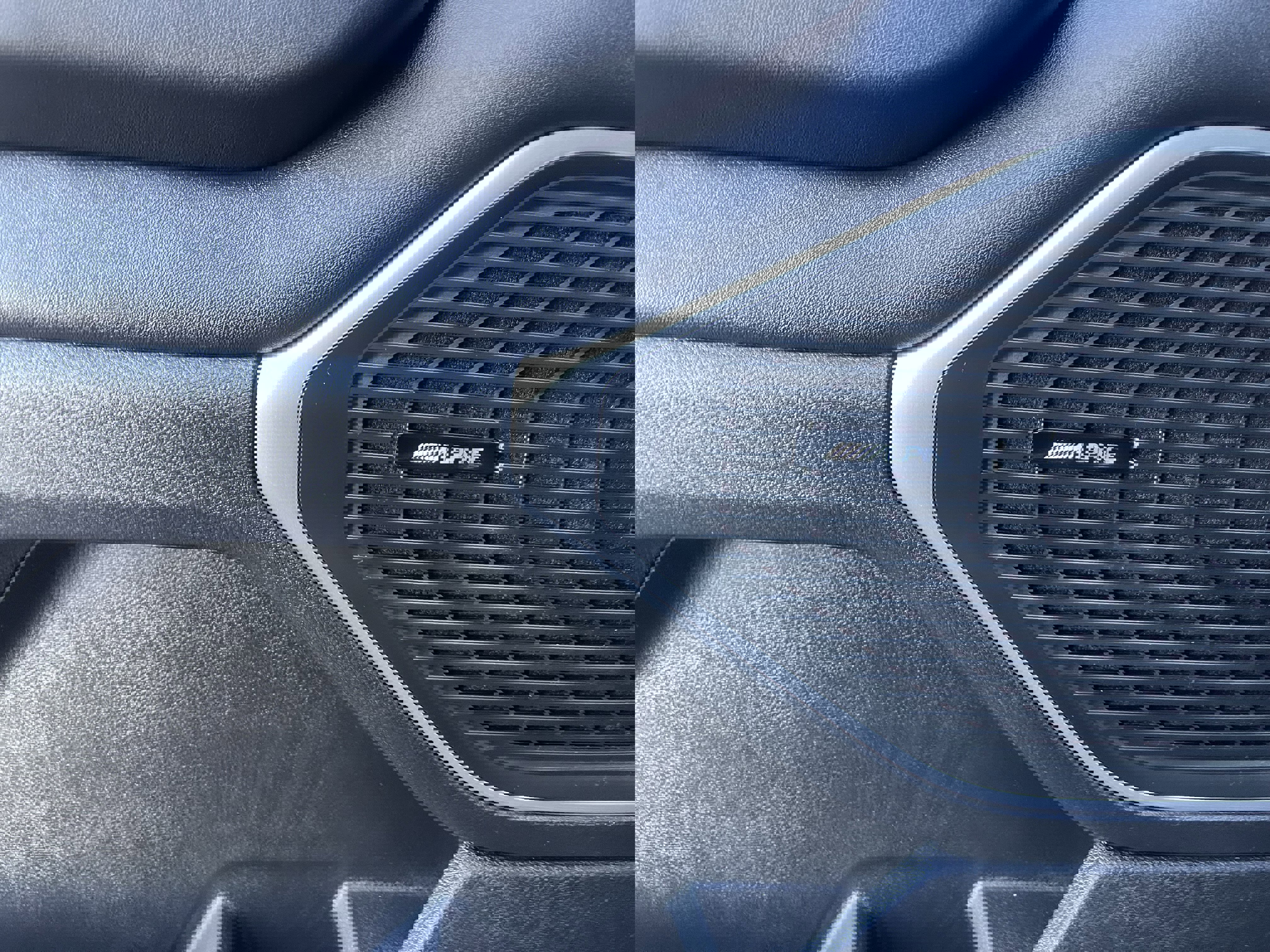 New 2026 Jeep Grand Wagoneer L 4WD w/ HD Trailer Tow Package image 19