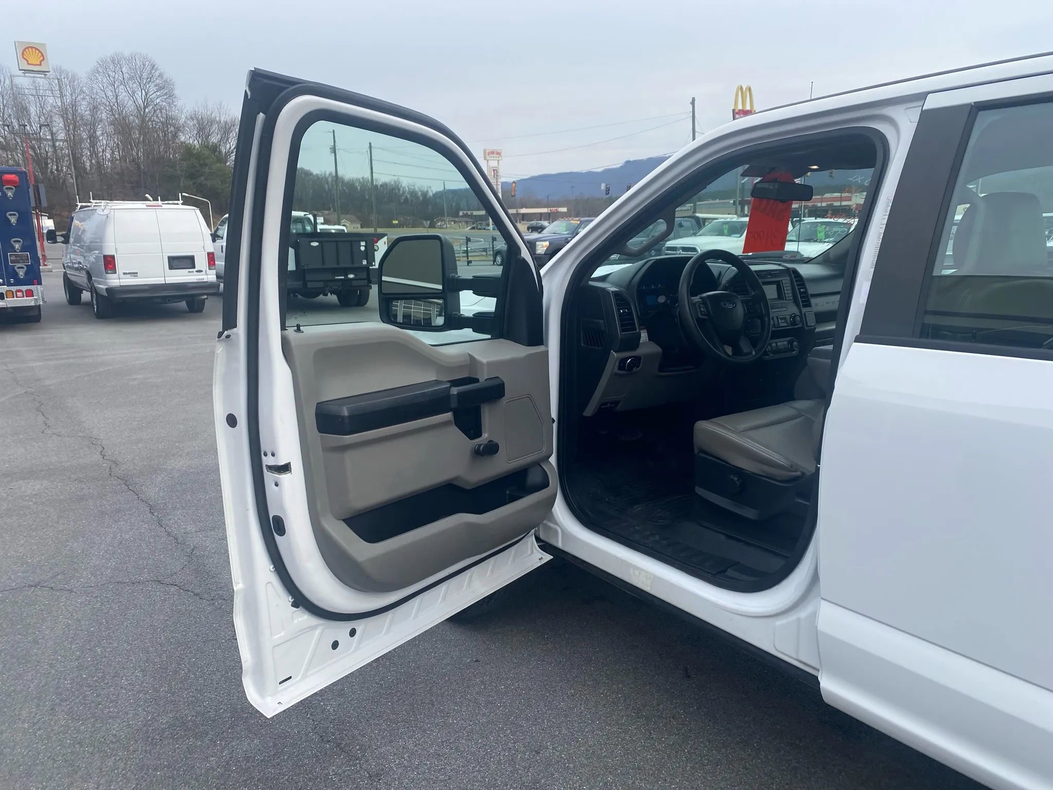 Used 2019 Ford F250 XL image 7