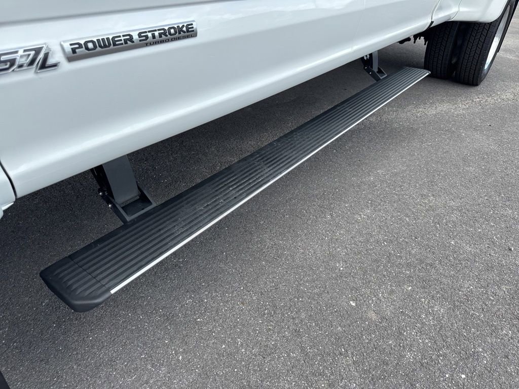 Used 2022 Ford F450 Limited w/ FX4 Off-Road Package image 15